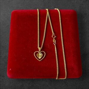 Gold Heart Pendant Necklace